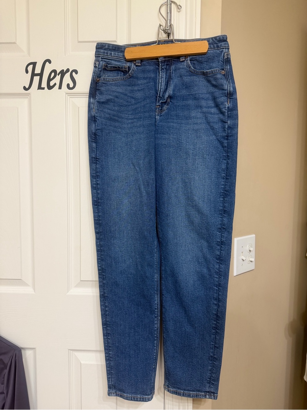 American Eagle Outfitters Women's Dark Blue Ankle Jeans